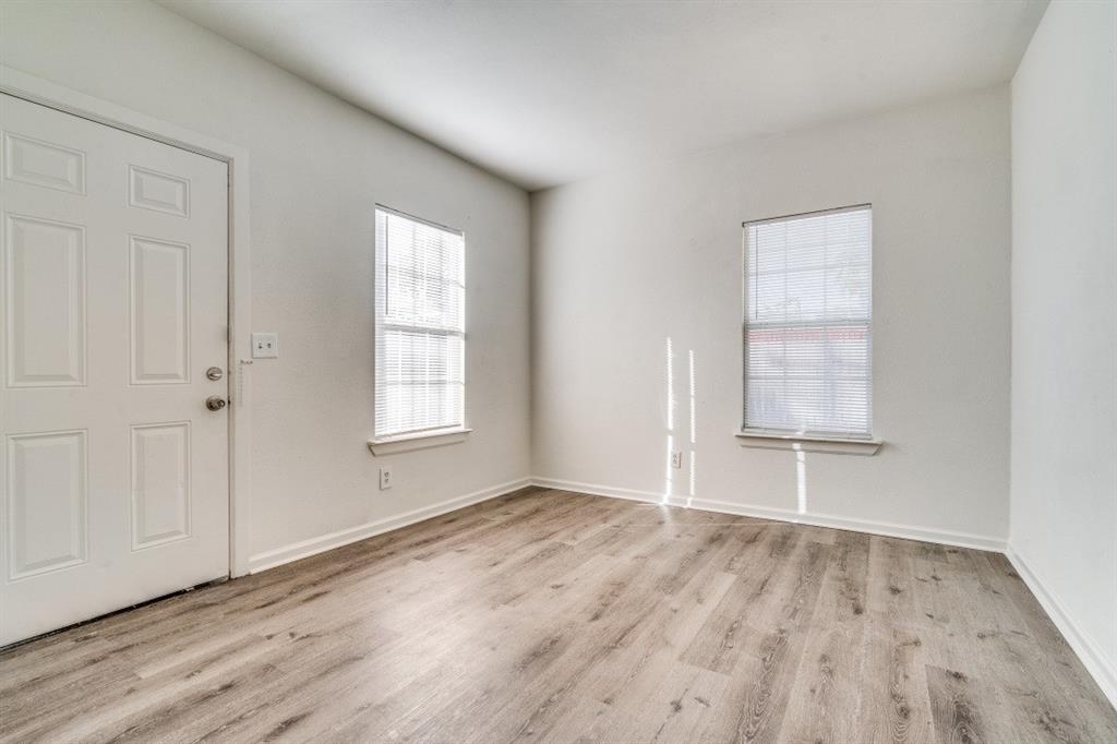 Dallas Land & Loan 02 - Residential