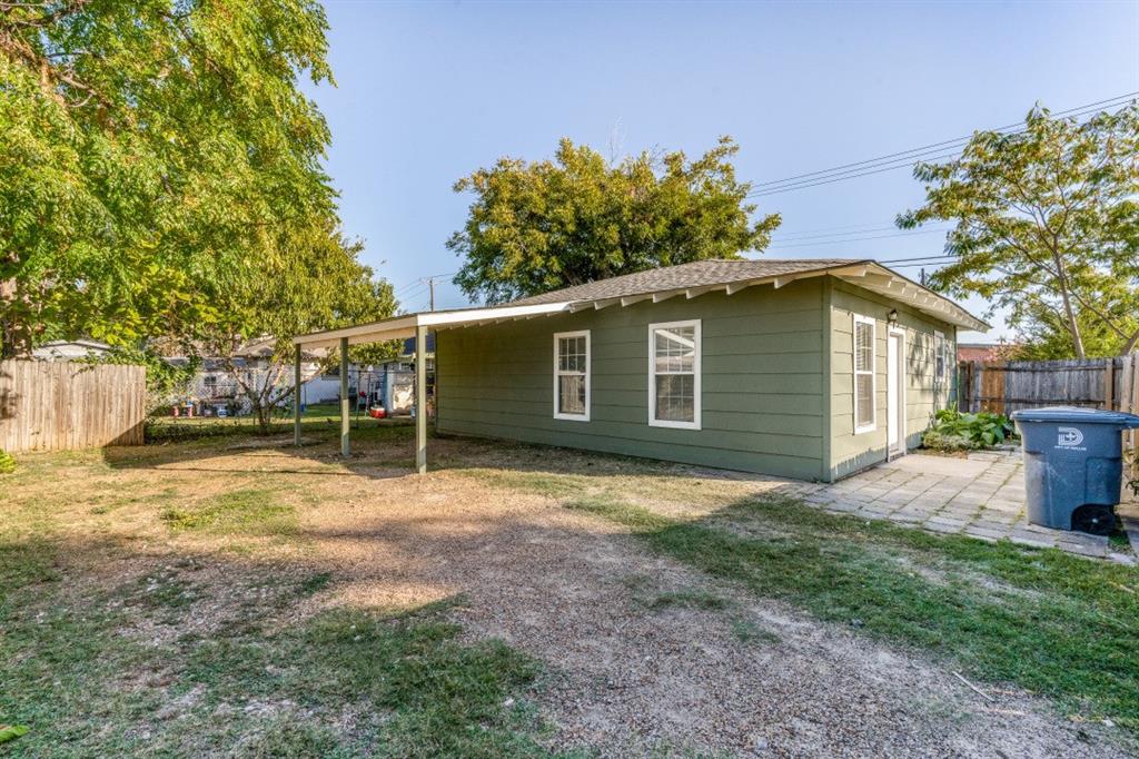 Dallas Land & Loan 02 - Residential