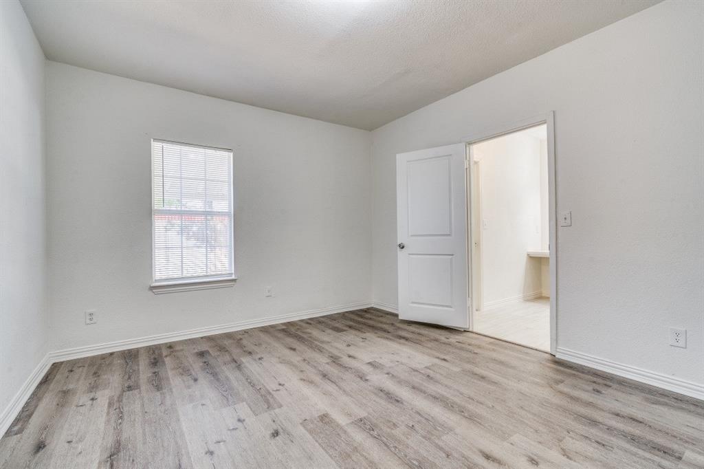 Dallas Land & Loan 02 - Residential