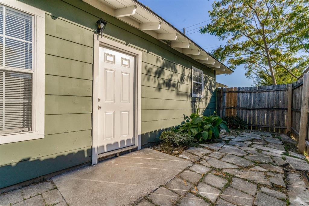 Dallas Land & Loan 02 - Residential