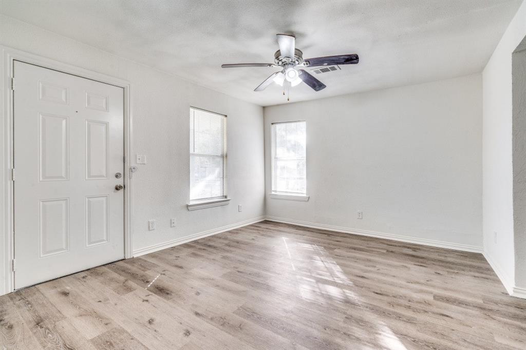 Dallas Land & Loan 02 - Residential