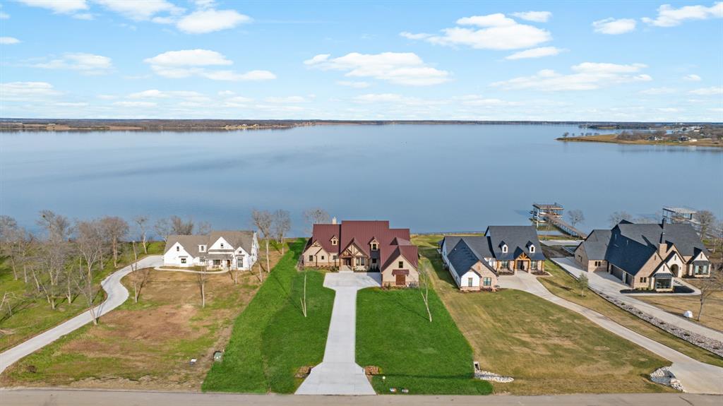 Diamond Point - Residential