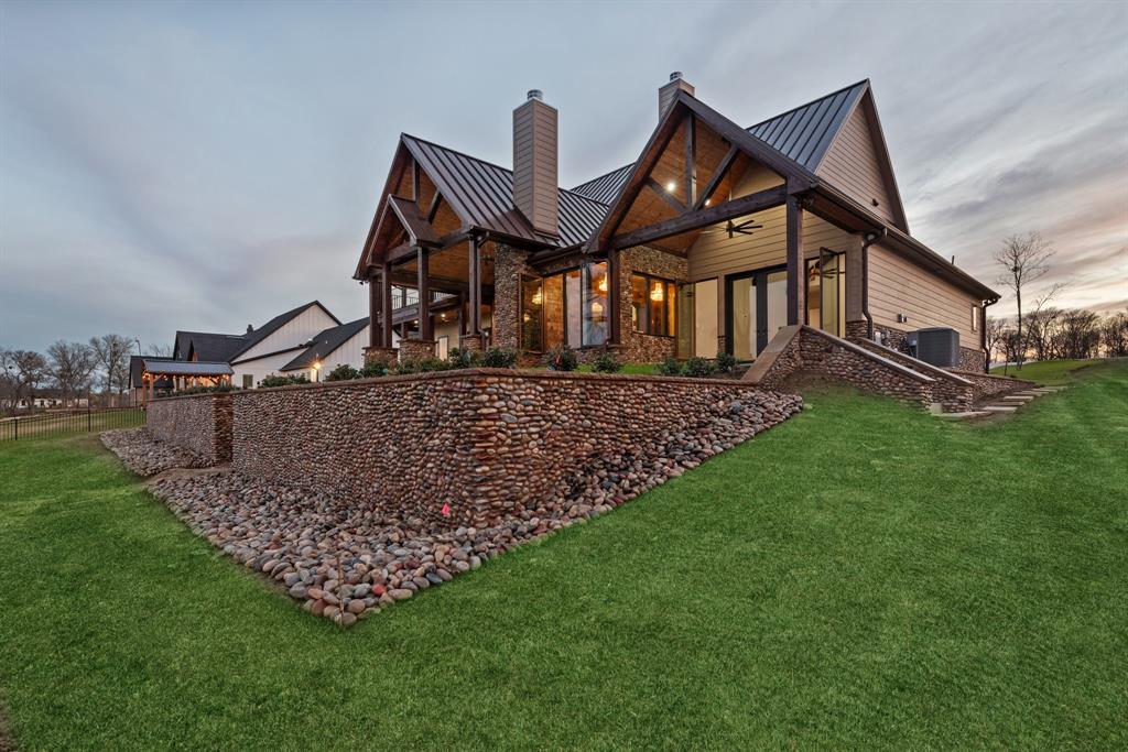 Diamond Point - Residential