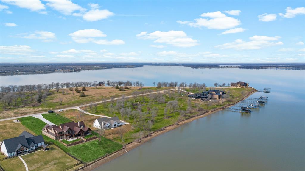 Diamond Point - Residential