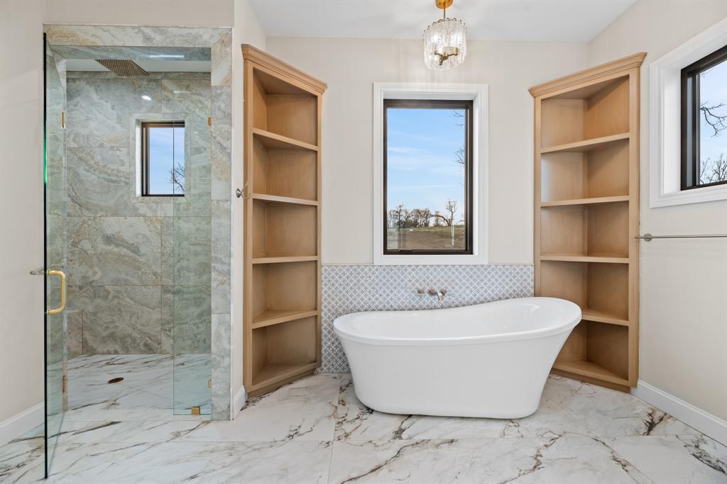 Diamond Point - Residential