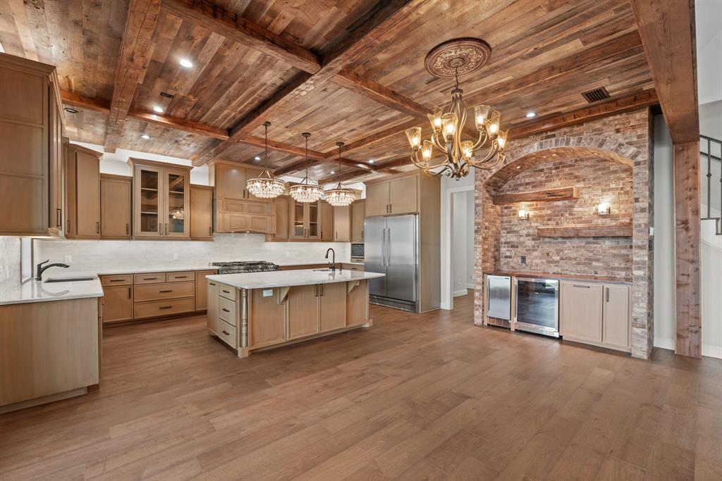 Diamond Point - Residential