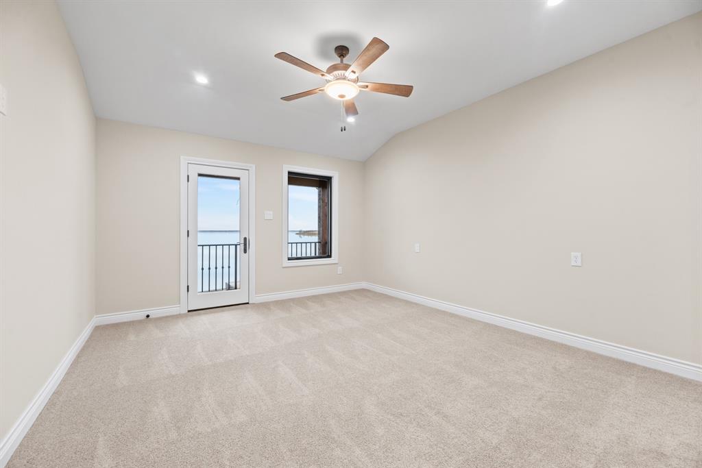 Diamond Point - Residential