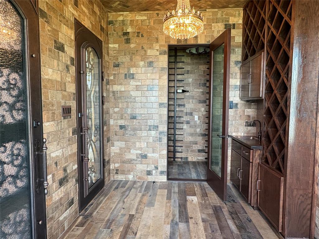 Diamond Point - Residential