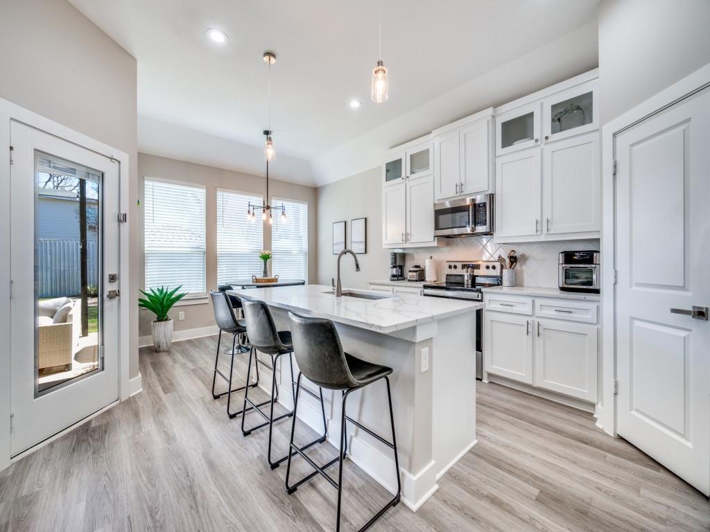 Joe A 02 Irvin - Residential