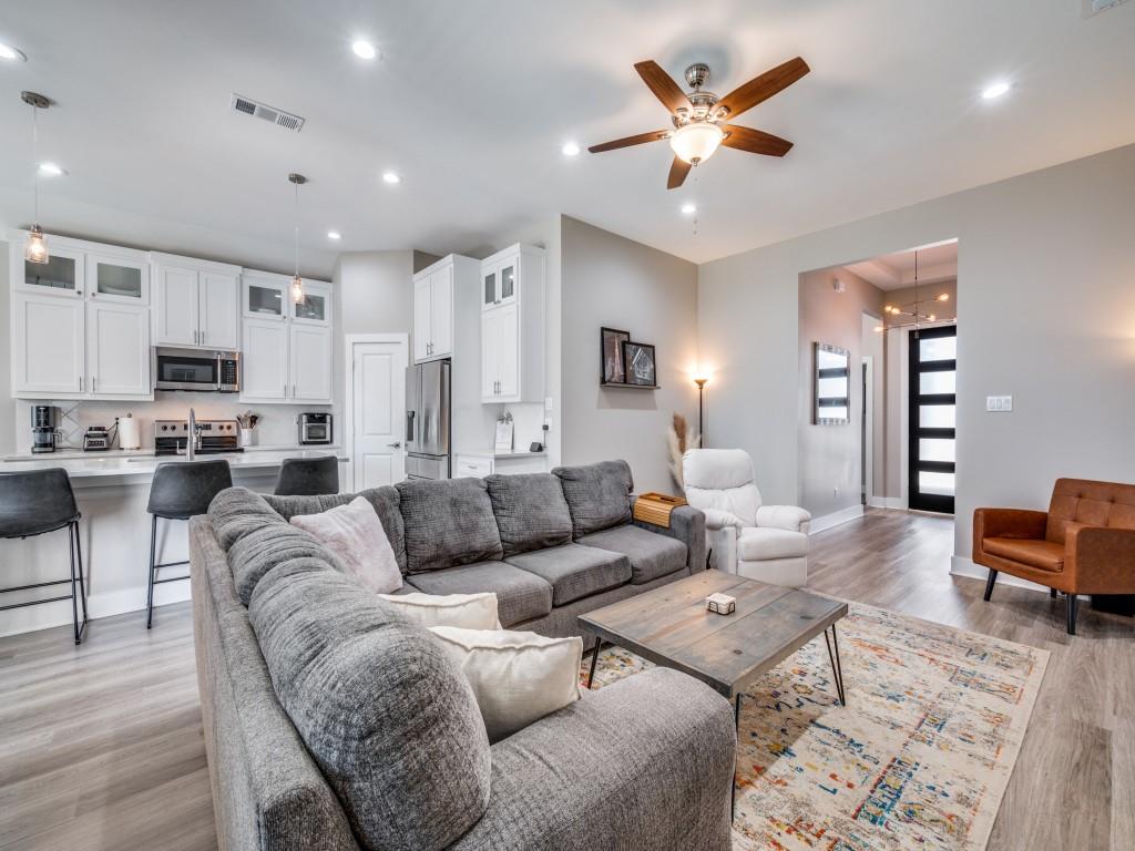 Joe A 02 Irvin - Residential