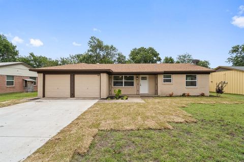 A home in Farmers Branch