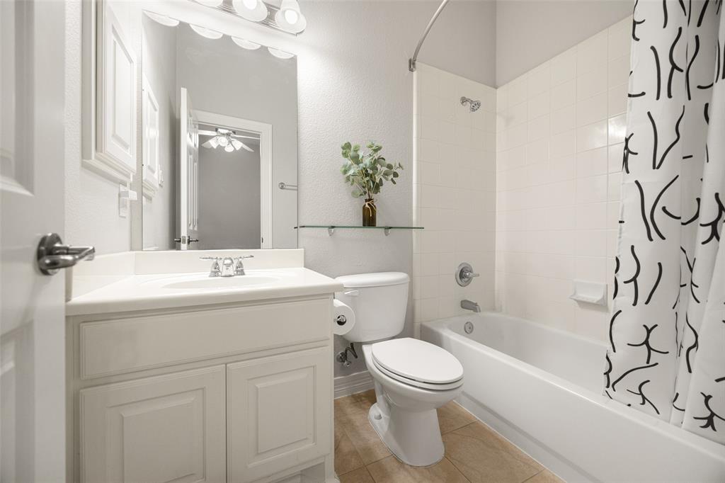 Gillespie Tr - Residential