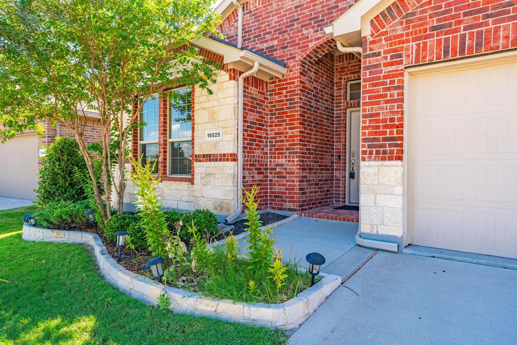 16025 Charing Cross Drive