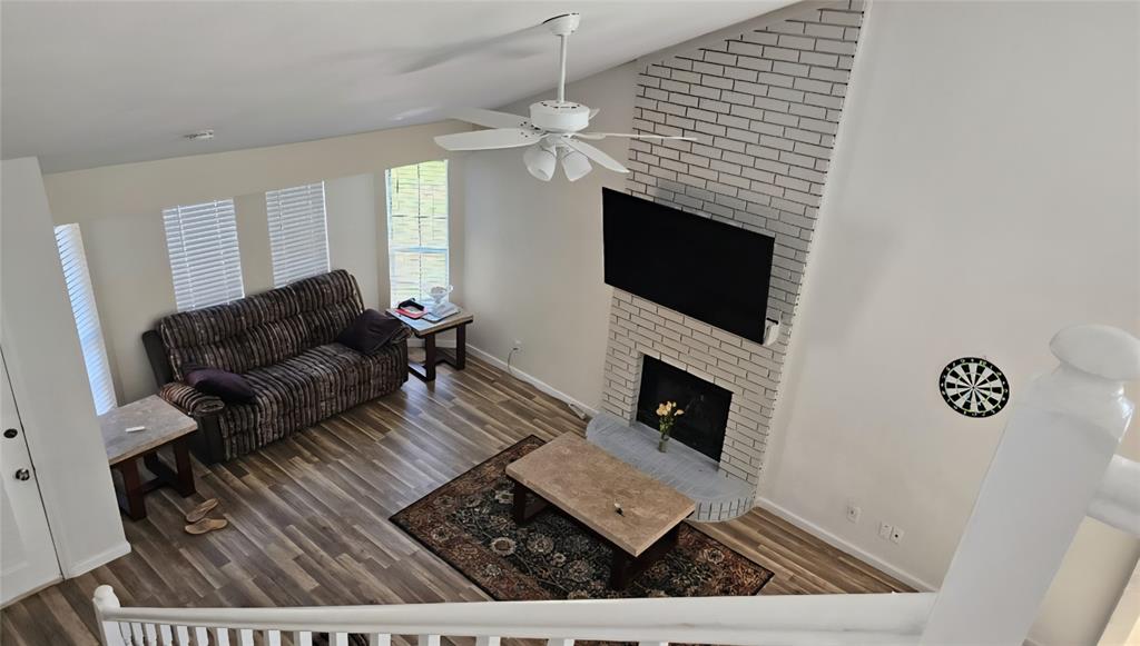 301 Sandlewood Lane