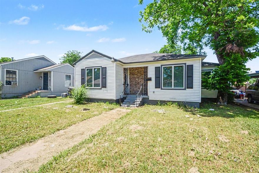 Welcome to this inviting 3-bedroom, 1.5-bath home ideally located just about 15 minutes from Downtown Dallas. Filled with natural light, the home offers a comfortable and functional layout with spacious living areas designed for everyday living. A versatile rear addition provides the perfect space for a den, home gym, or flex room, along with a convenient laundry area. The kitchen is equipped with modern appliances and ample cabinet storage, making meal prep both easy and enjoyable. Generously sized bedrooms offer flexibility for family, guests, or a home office setup. Step outside to a backyard designed for entertaining, featuring a concrete patio and lush greenery—perfect for gatherings or quiet evenings at home.