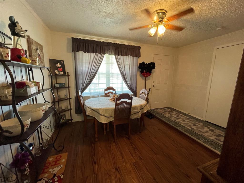 2915 Bamboo Street