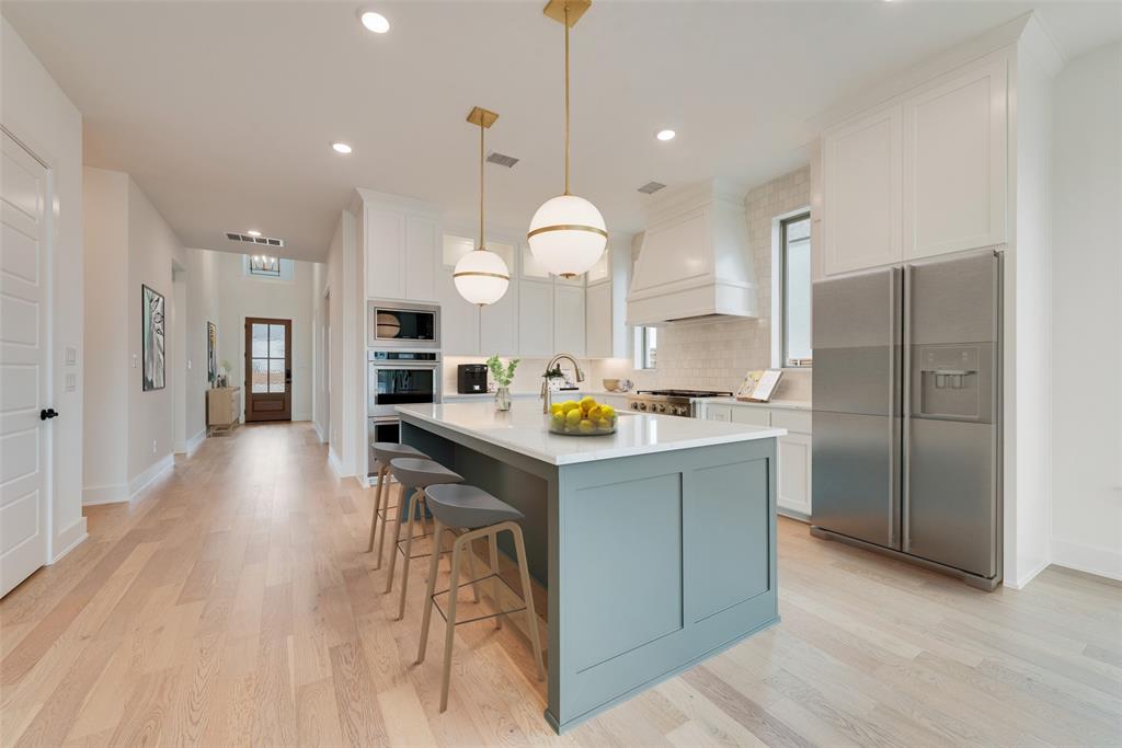 912 Skyflower Lane