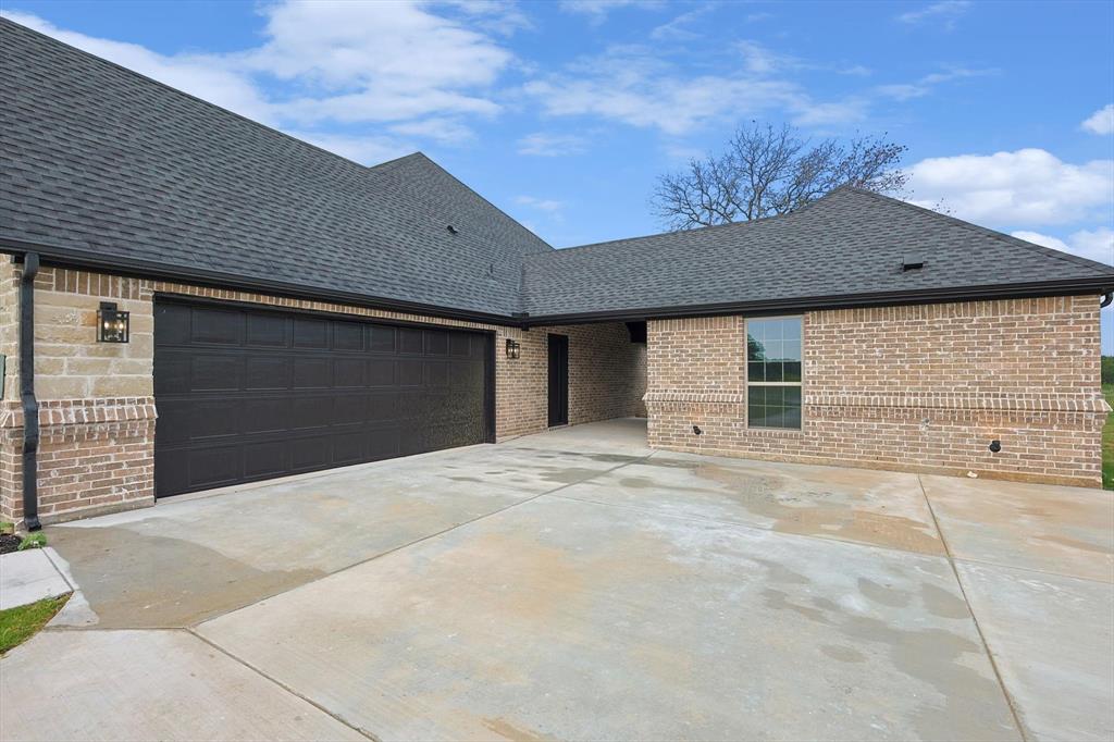 2084 Glenhollow Drive