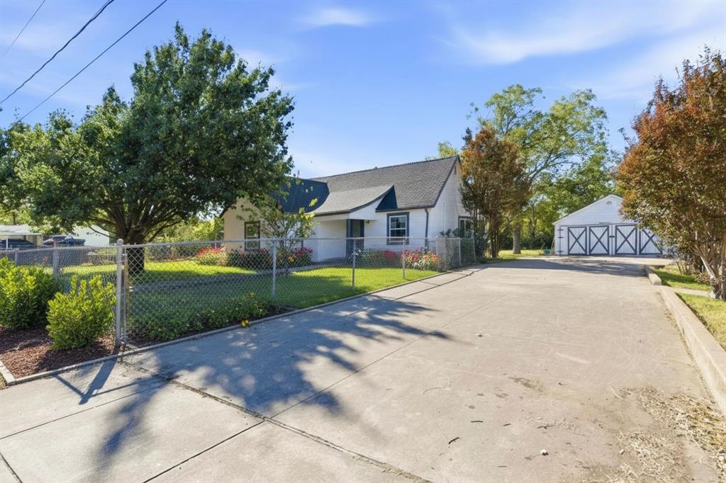 Meadow Oaks - Residential