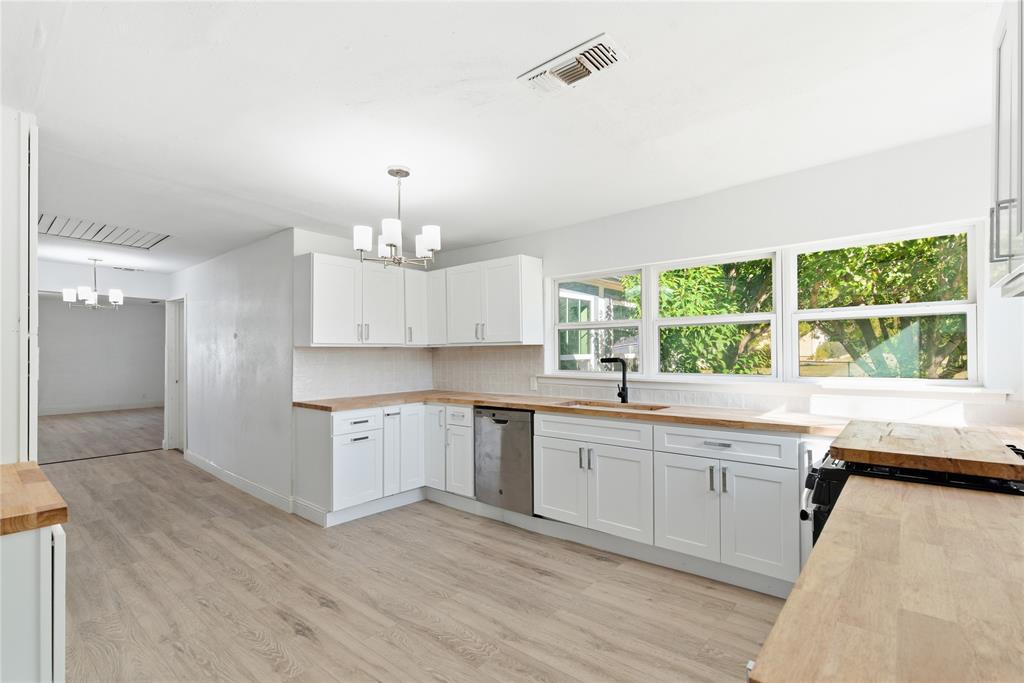 Meadow Oaks - Residential