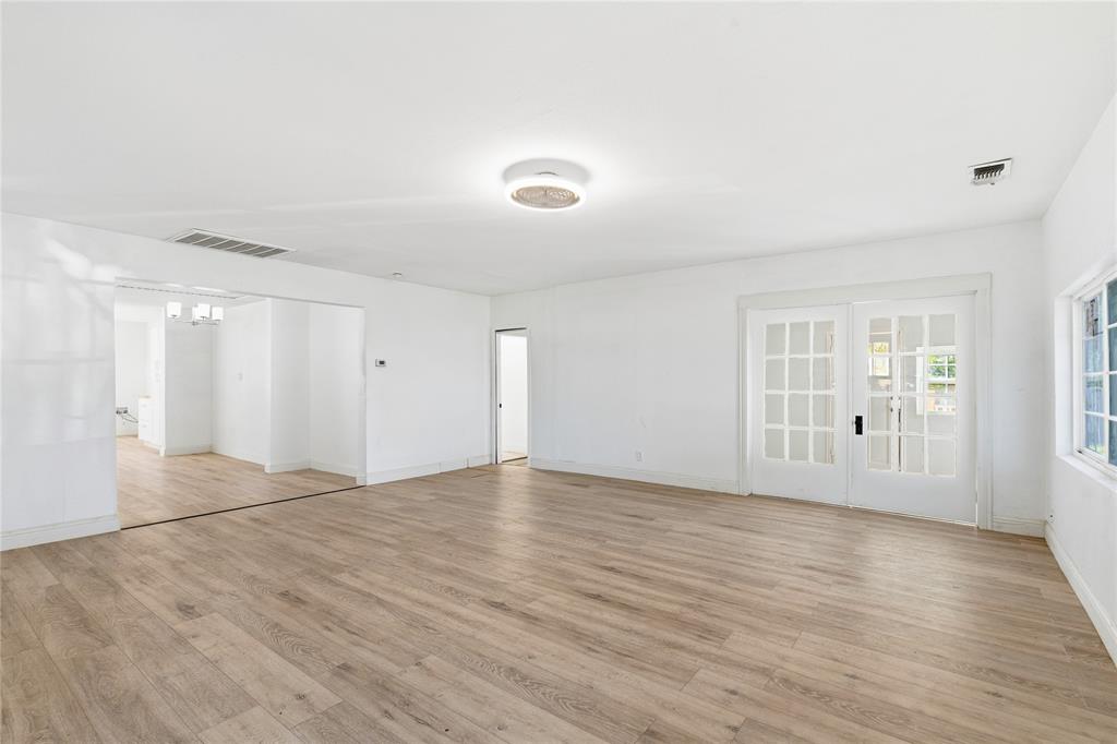 Meadow Oaks - Residential