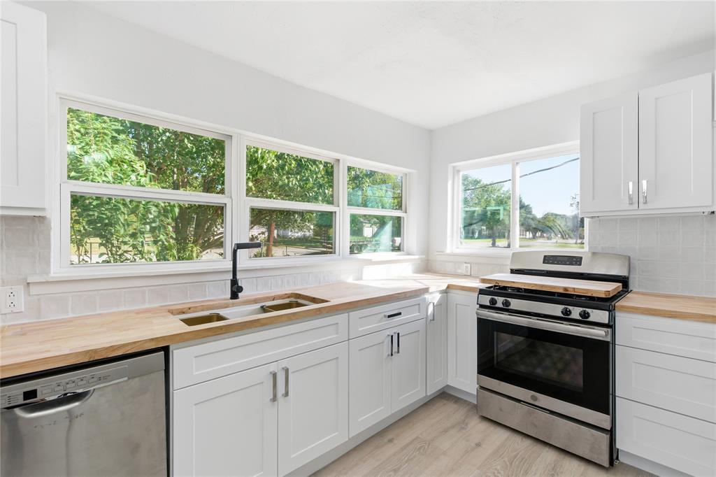 Meadow Oaks - Residential