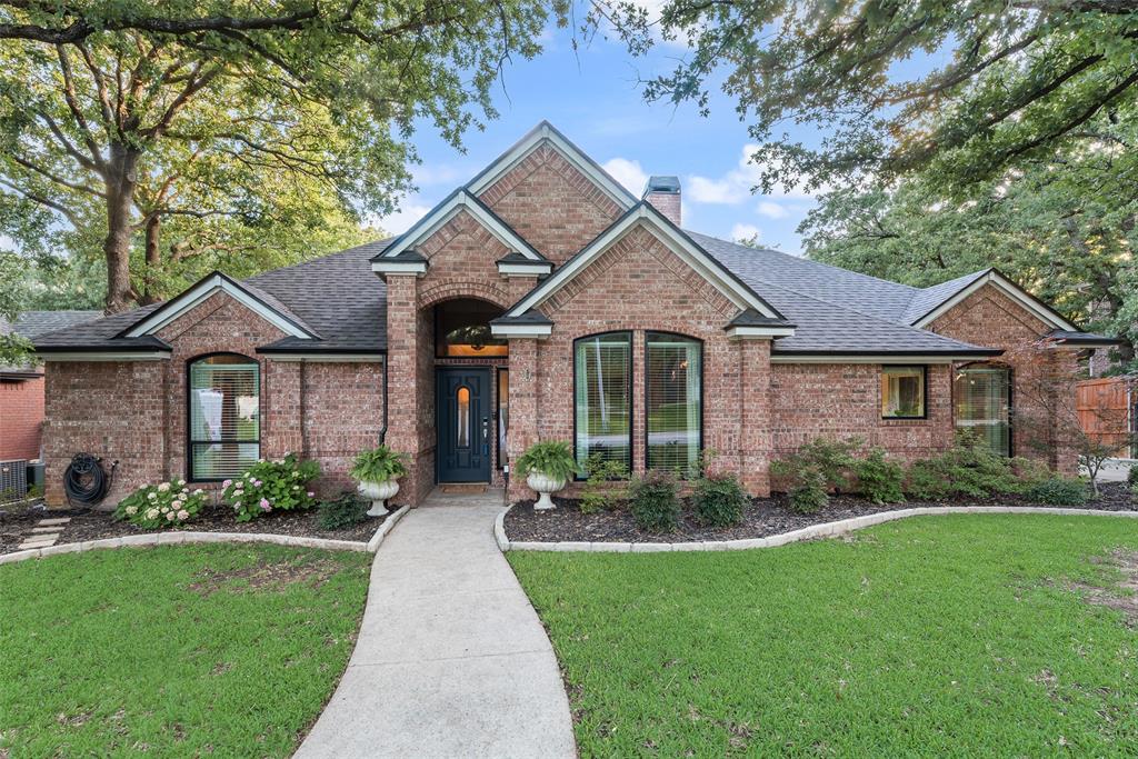 1522 Highland Oaks Drive