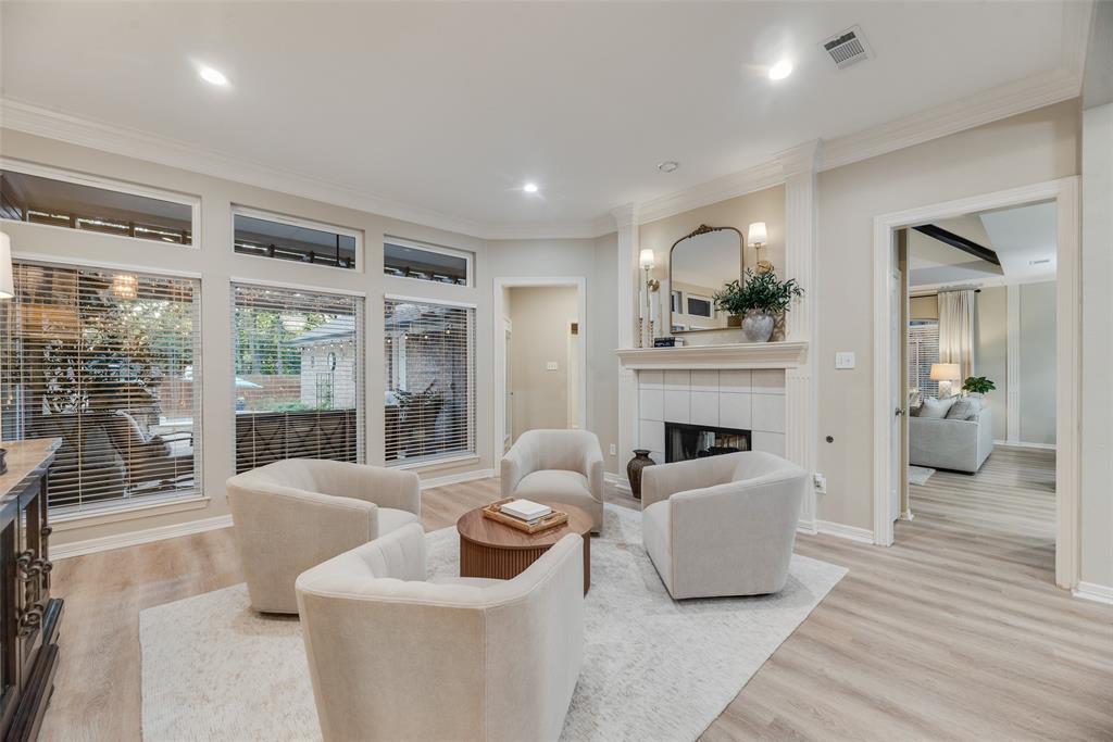1522 Highland Oaks Drive