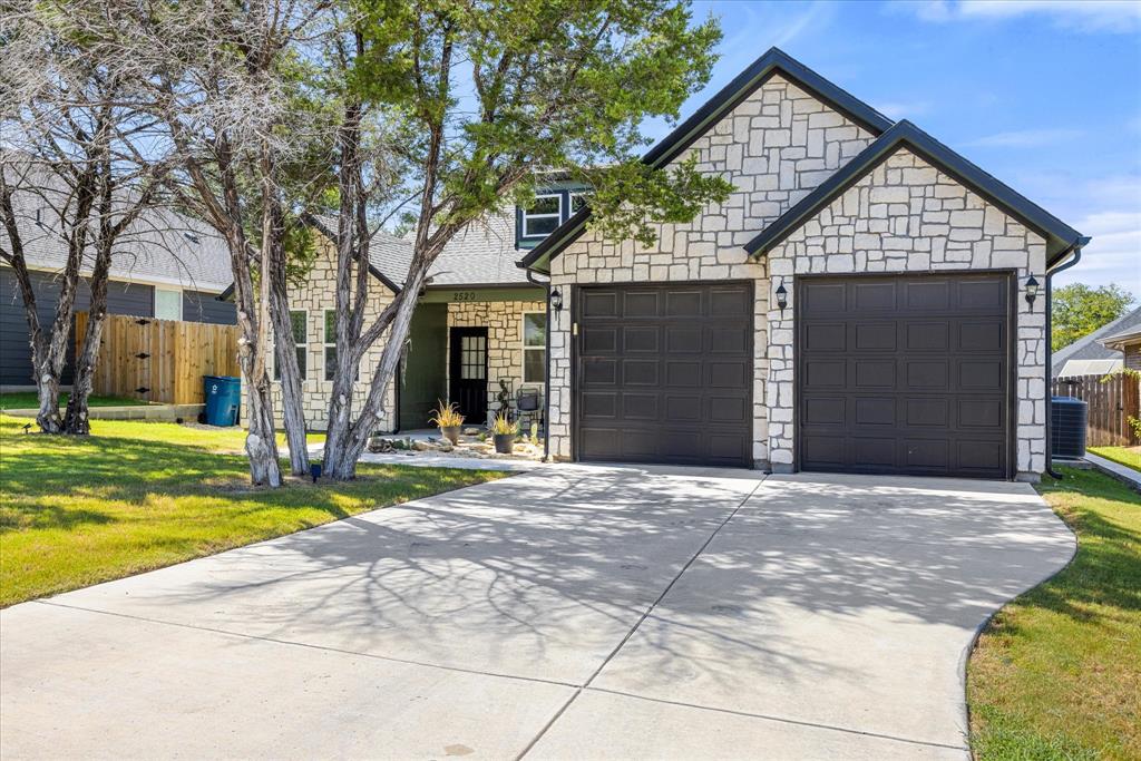 2520 Creek Drive
