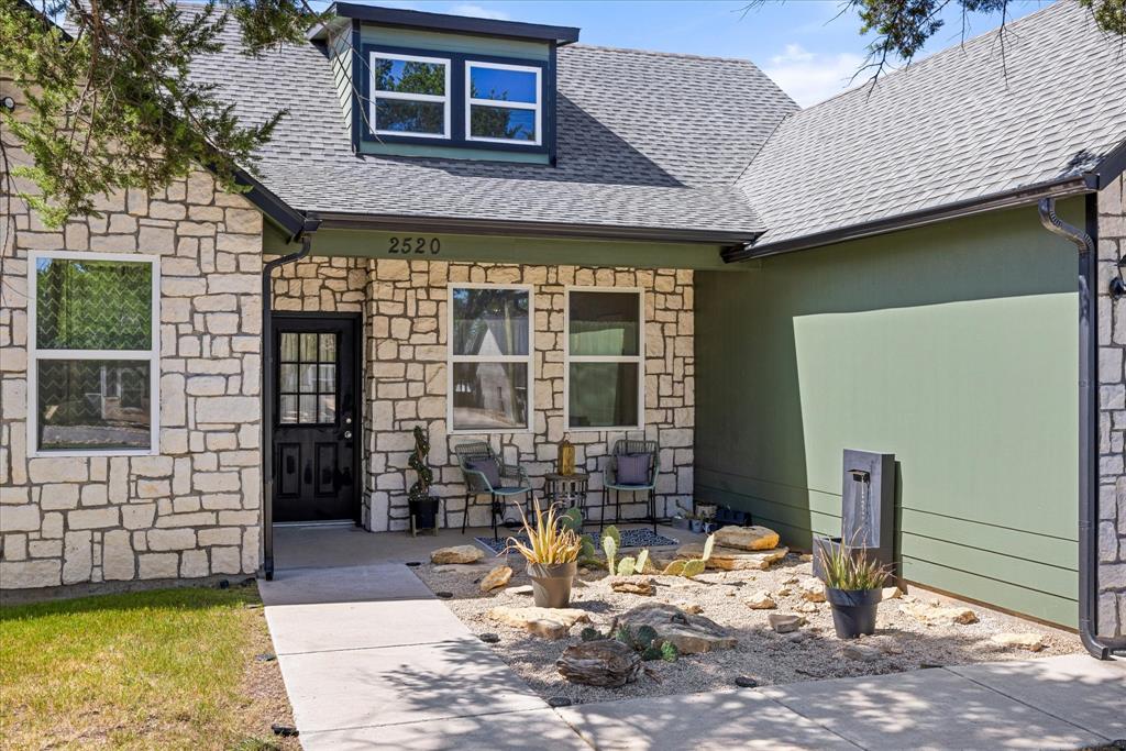 2520 Creek Drive