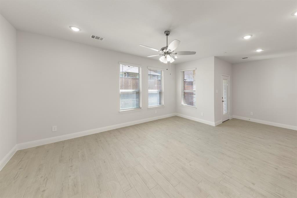 Sereno Oaks at Buckner Terrace - Residential