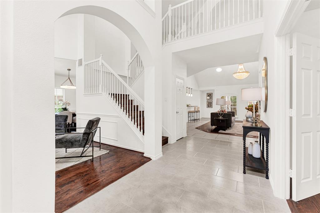 2810 Ashbury Drive