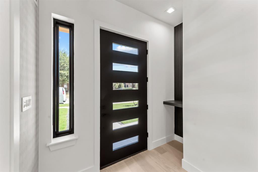 9727 Williford Trail