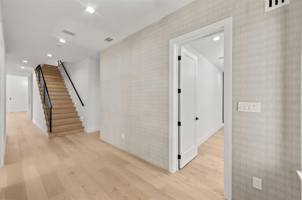 9727 Williford Trail