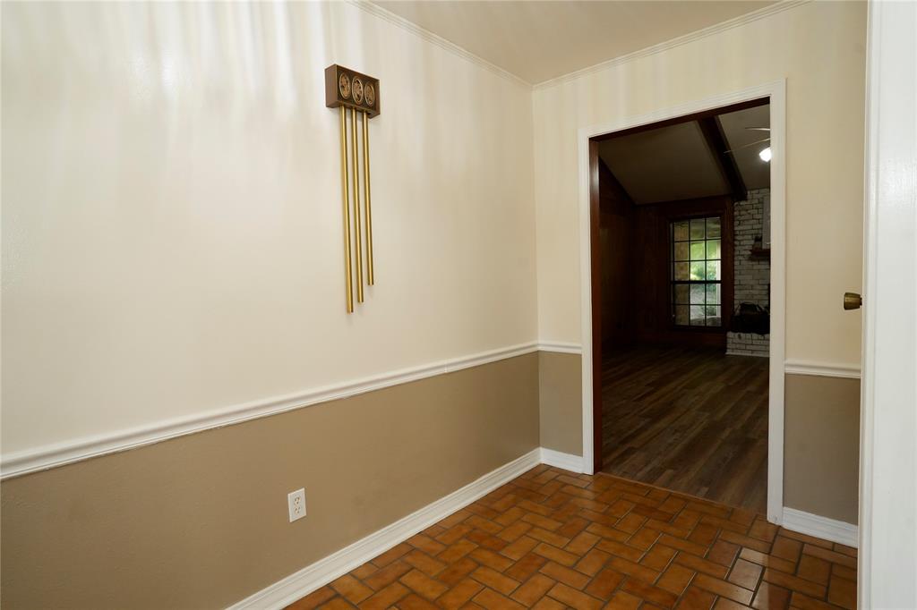 955 Roanoke Drive
