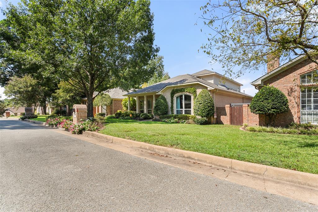 1116 Oak Garden Circle