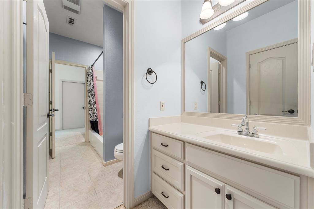 Three 17 River Oaks - Residential