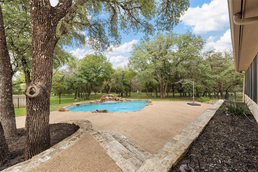 Three 17 River Oaks - Residential