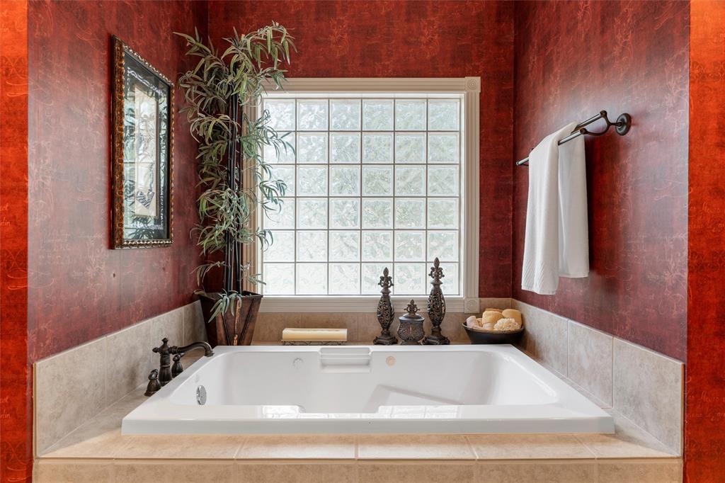 Three 17 River Oaks - Residential