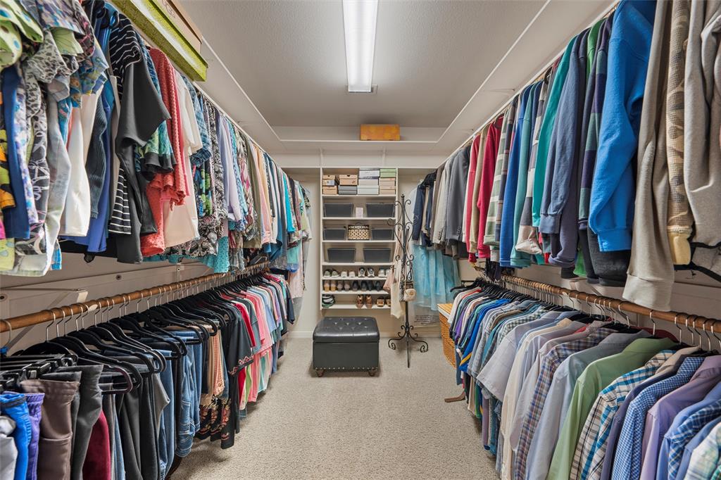 Three 17 River Oaks - Residential