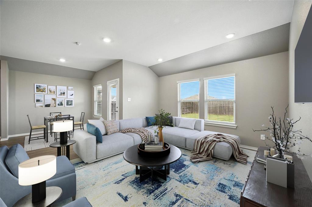 2900 Royal Acres Drive