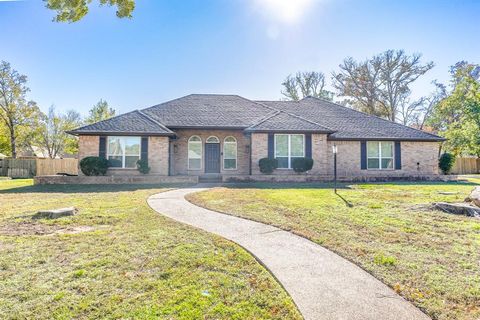 A home in Sulphur Springs