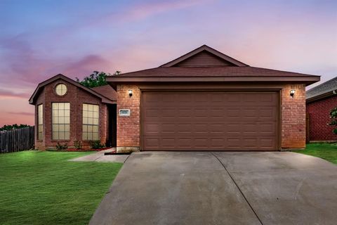 1451 Morrison Drive Fort Worth TX 76112