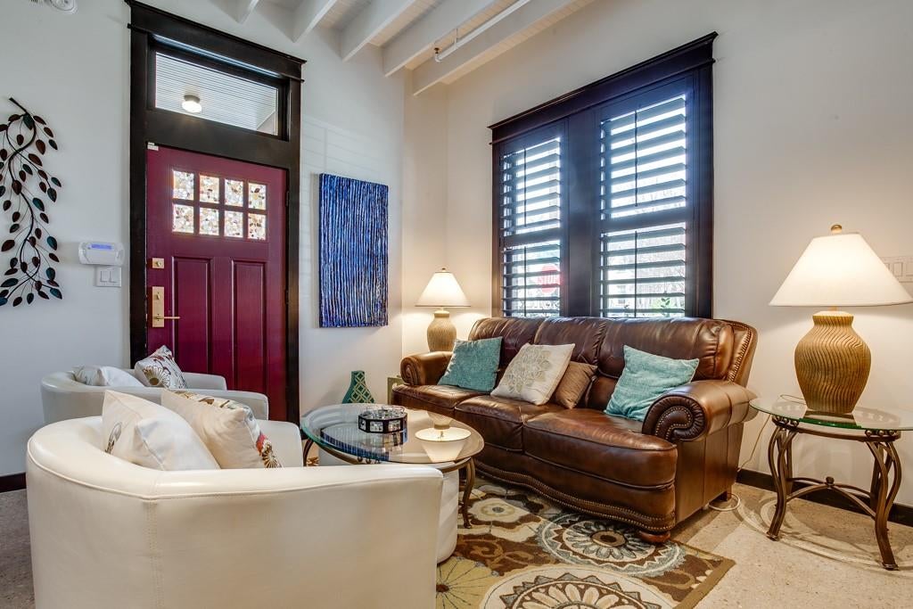 1038 Kings Highway 1