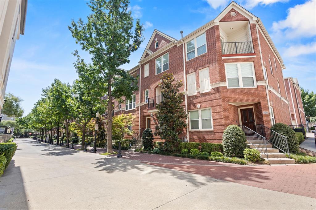 Worthington Corners - Residential Lease