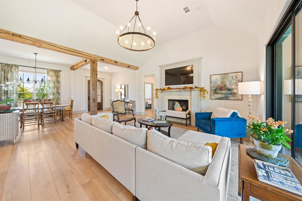 405 Glade Crest Road
