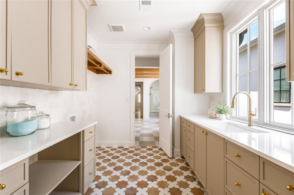 Highland Park West 05 Instl - Residential