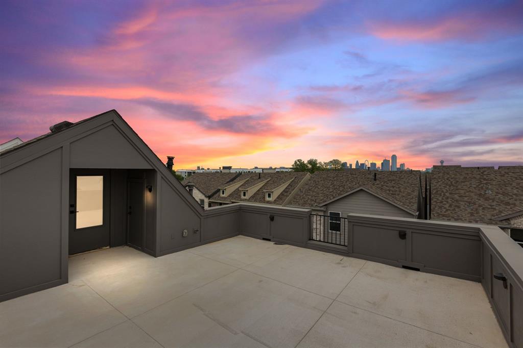 Soho Square Ph 1 - Residential Lease