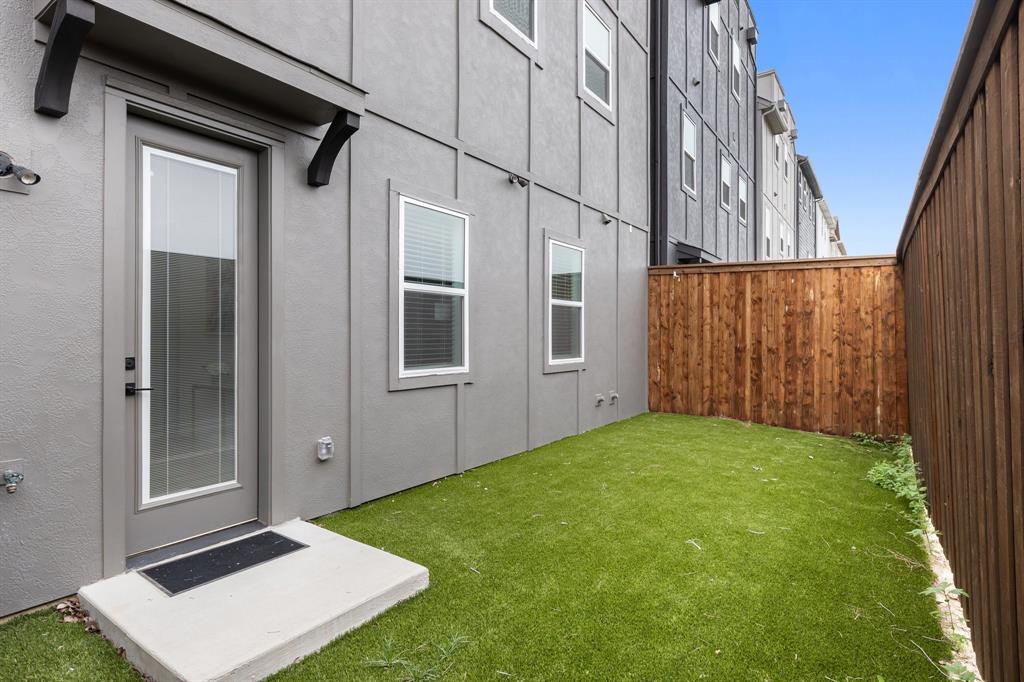 Soho Square Ph 1 - Residential Lease