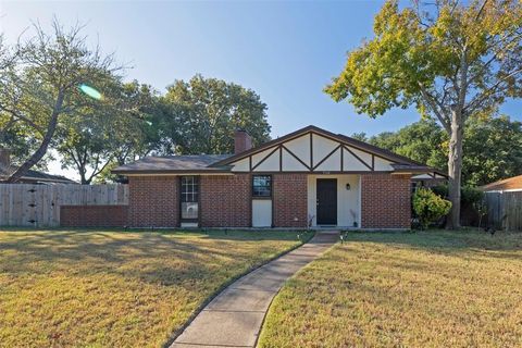 710 Waynelee Drive Lancaster TX 75146